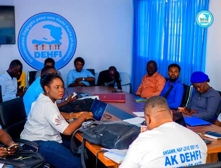 Haïti Politique : DEHFI estime urgent, nécessaire et incontournable l'engagement d'un dialogue national franc, inclusif et sincère, associant l'ensemble des forces vives de la nation ([Radio Principal FM Haiti] Haiti-Politics